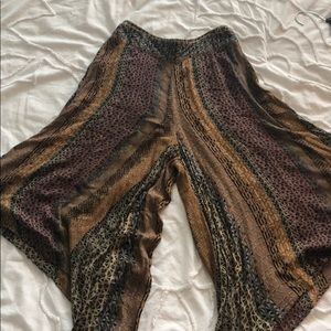 Cozy gaucho pants printed